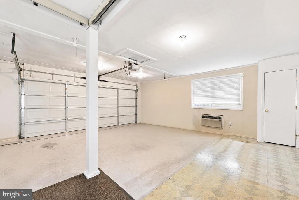 Tottenham Ter, Silver Spring, MD 20906
