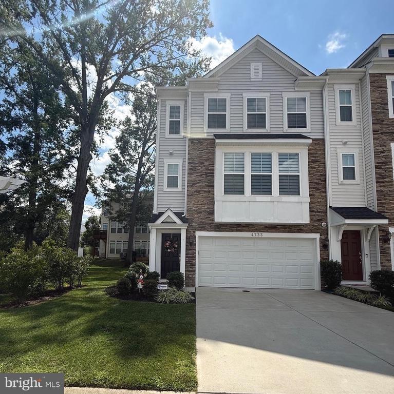 Earl Flanagan Way, Alexandria, VA 22309
