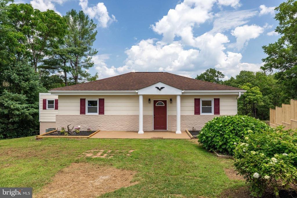Shipyard Rd, Shenandoah, VA 22849