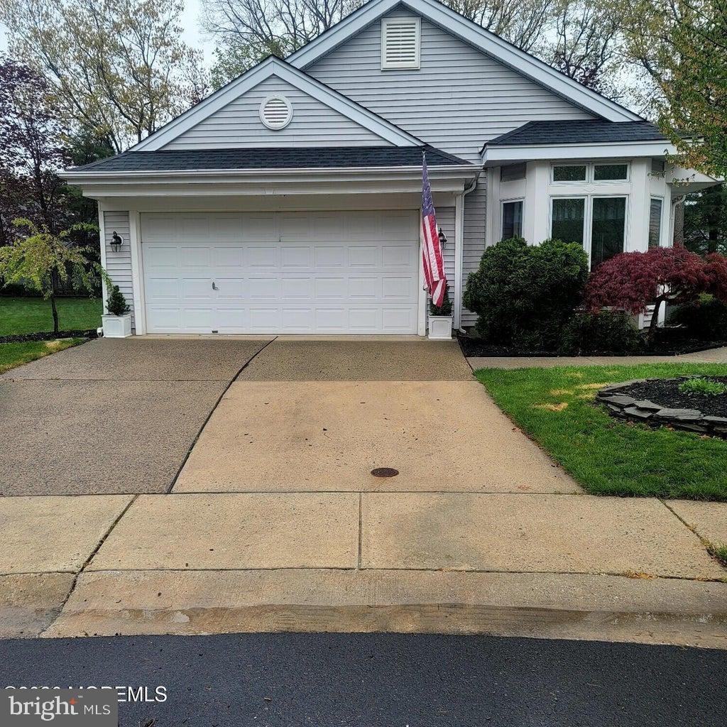 Kira Ct, Toms River, NJ 08755