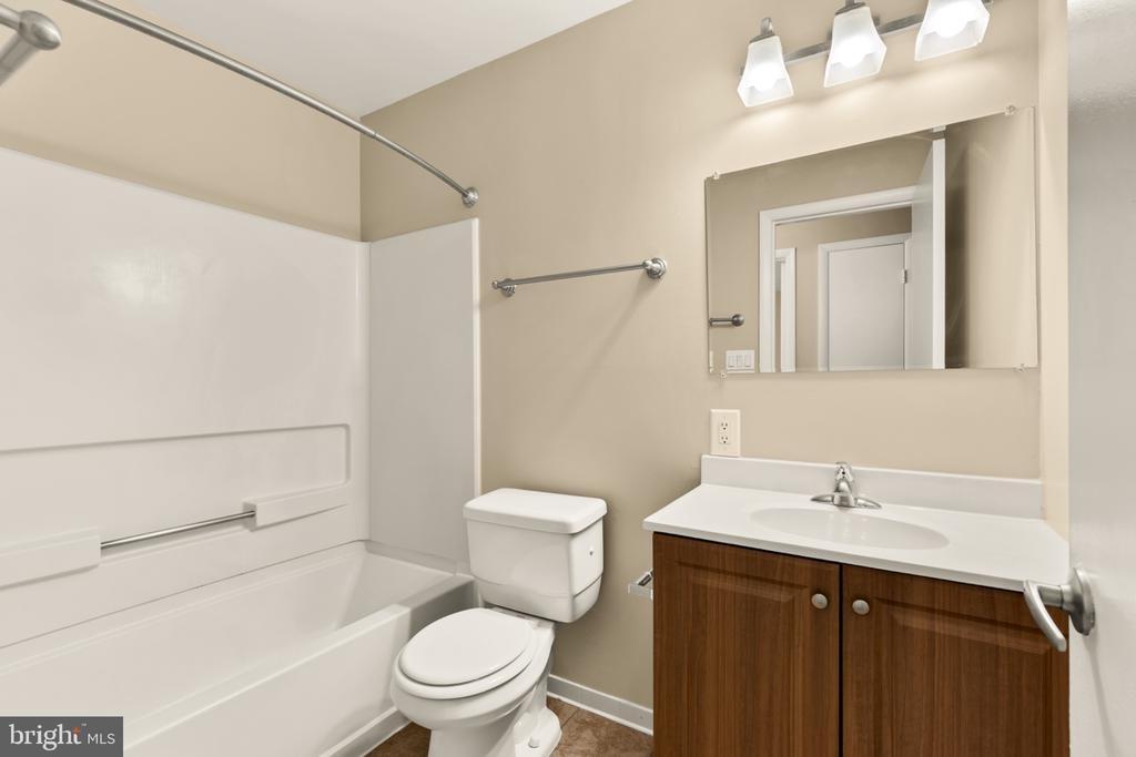 Coriander Dr, Gaithersburg, MD 20879