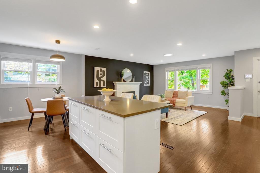 Charlottesville Rd, Springfield, VA 22151