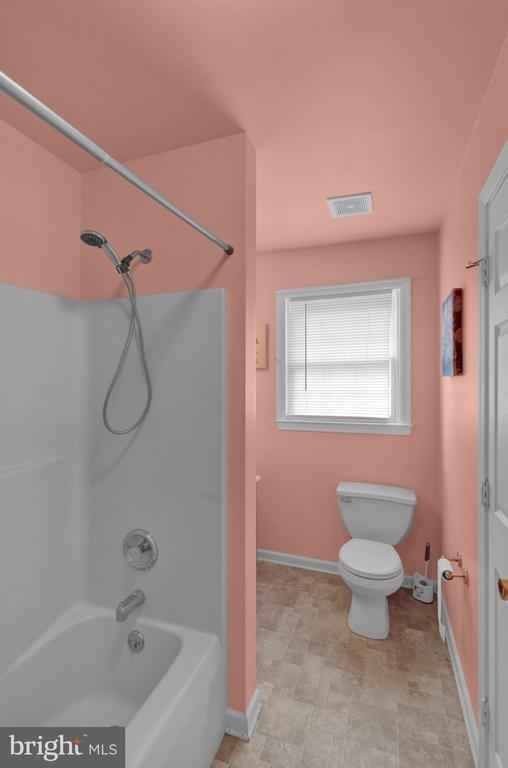N Robeson St, Robesonia, PA 19551