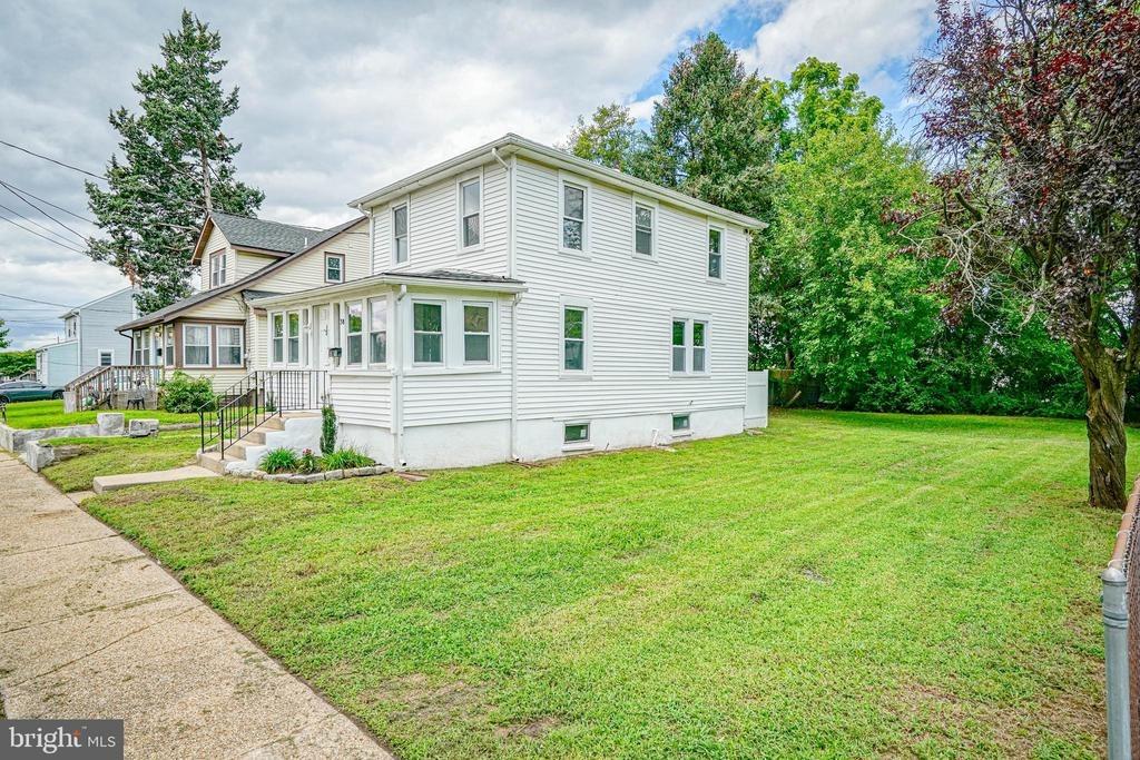 Bellevue Ave, Woodbury, NJ 08096