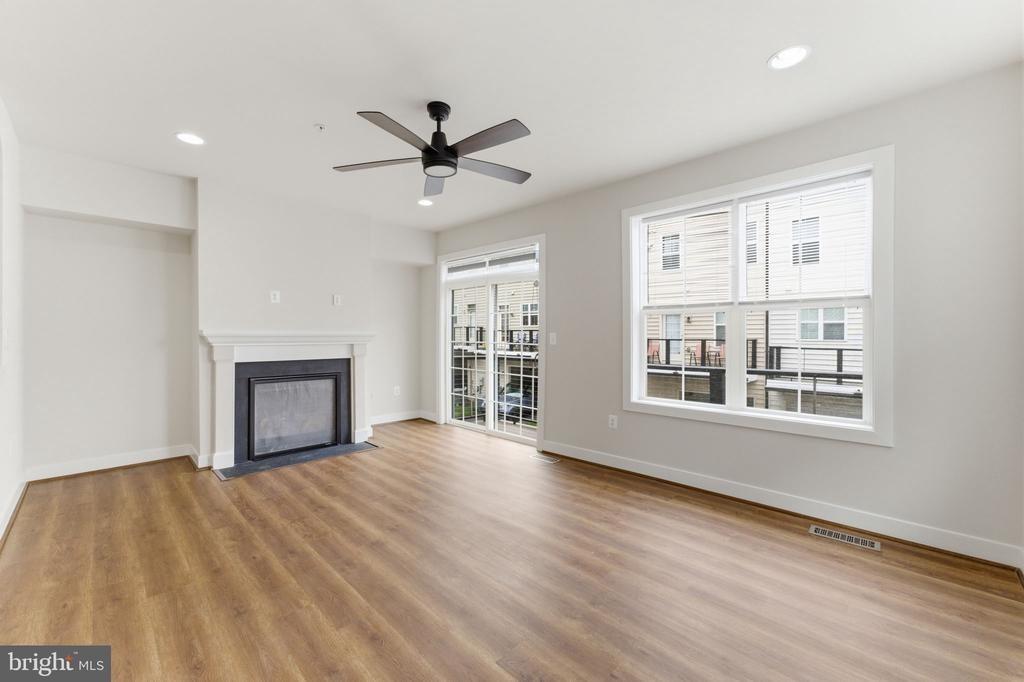 Kandinsky Loop, Silver Spring, MD 20906