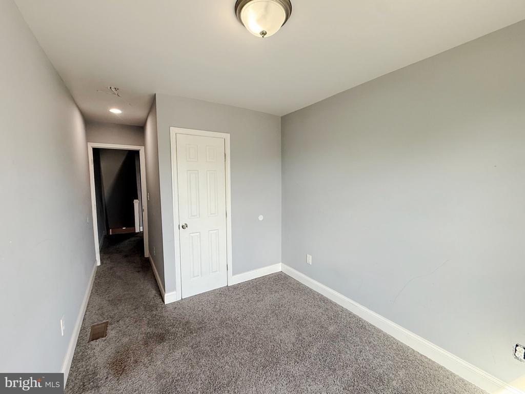 N Lakewood Ave, Baltimore, MD 21213
