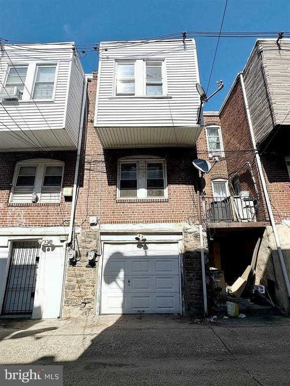 Vista St, Philadelphia, PA 19136