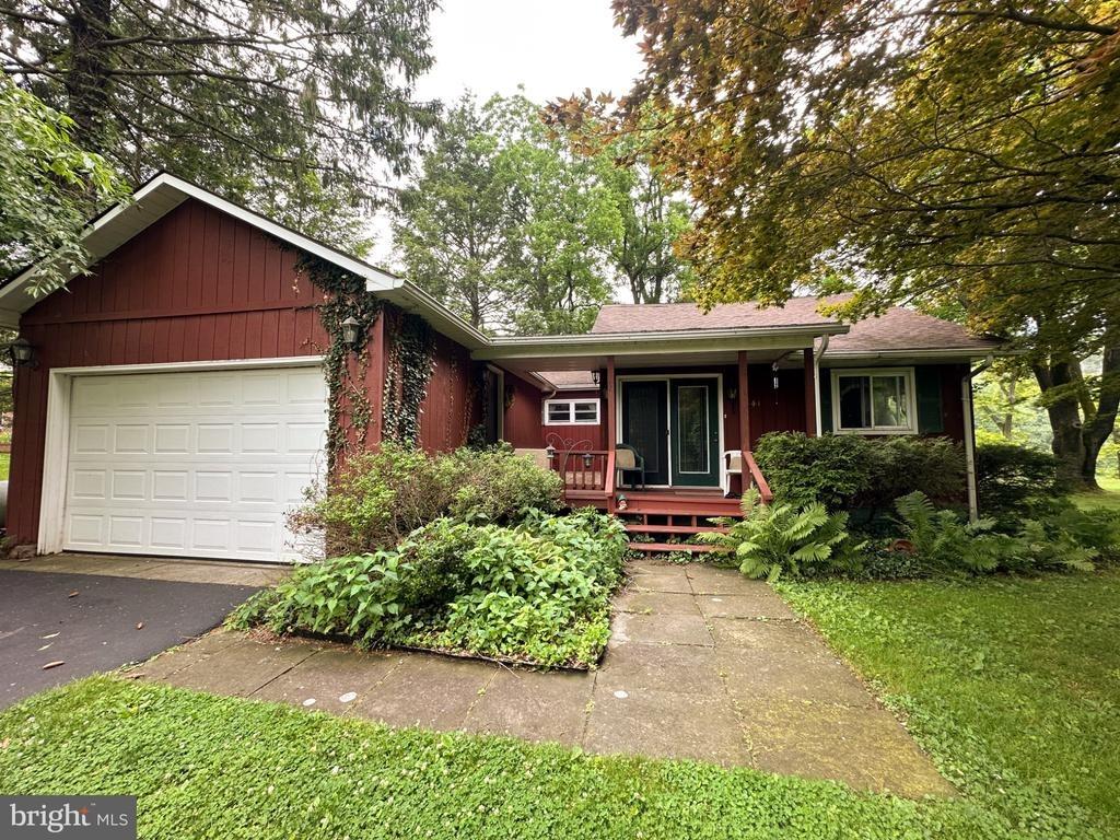 Torbert Ln, Jersey Shore, PA 17740