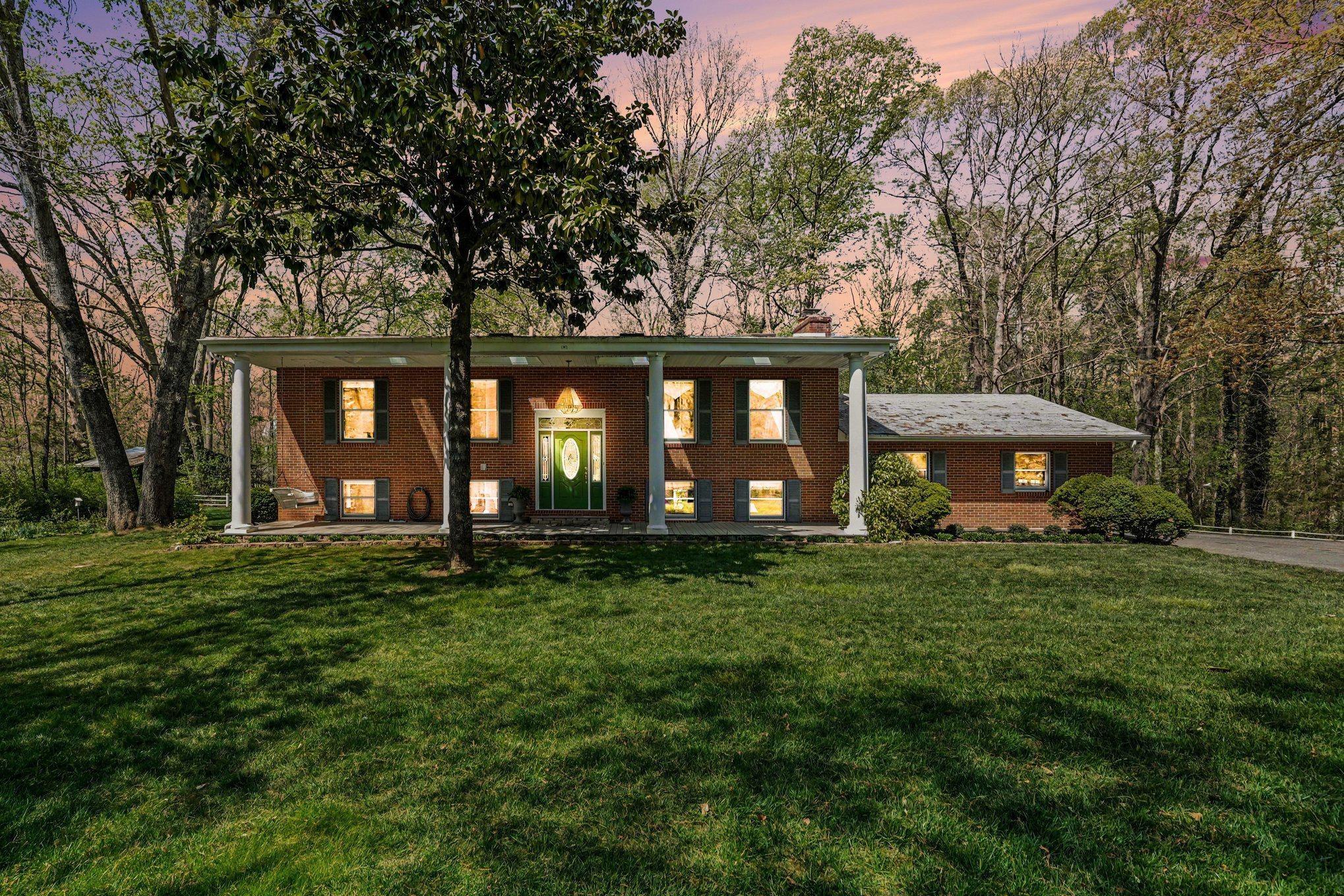 Mockingbird Ln, Stafford, VA 22556