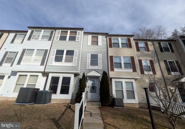 Greenwood Dr, Lindenwold, NJ 08021