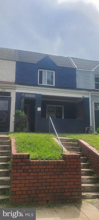34th Pl Ne, Washington, DC 20019