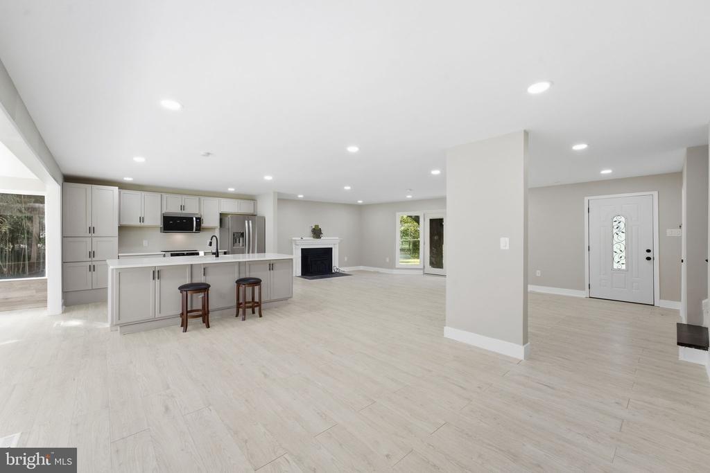 Kentland Dr, Great Falls, VA 22066