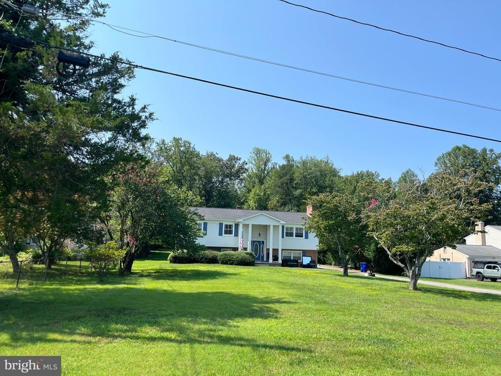 Pickeral St, White Plains, MD 20695