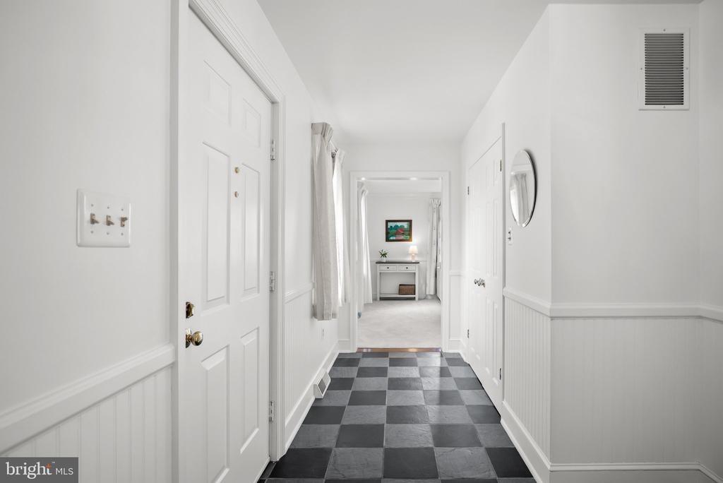 Hereford Ln, Mickleton, NJ 08056