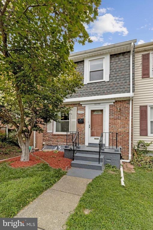 Claxton Dr, Laurel, MD 20708