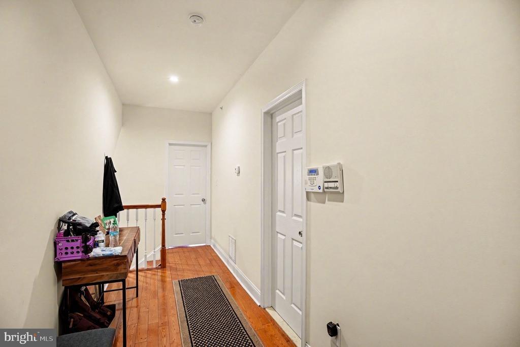 N 11th St, Philadelphia, PA 19123