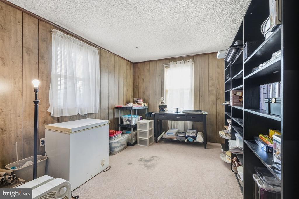 Plumstead Ave, Drexel Hill, PA 19026