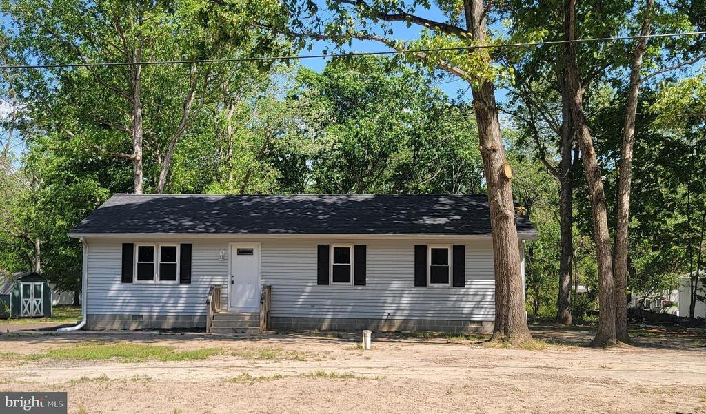 Cloverfield Ln, Harrington, DE 19952