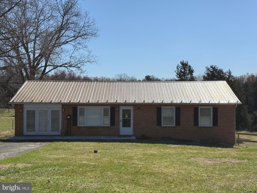 Martin St, Luray, VA 22835