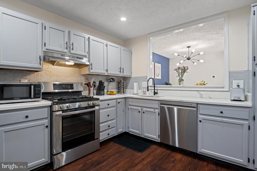 Windbrooke Cir, Gaithersburg, MD 20879