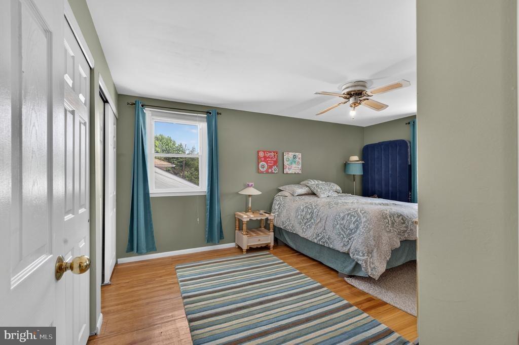 Hower Ln, Philadelphia, PA 19115