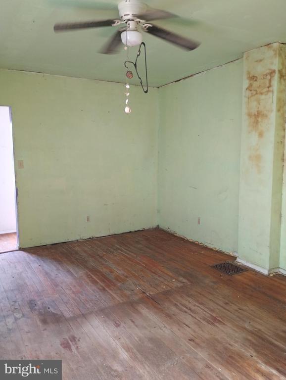 Chestnut St, Cumberland, MD 21502