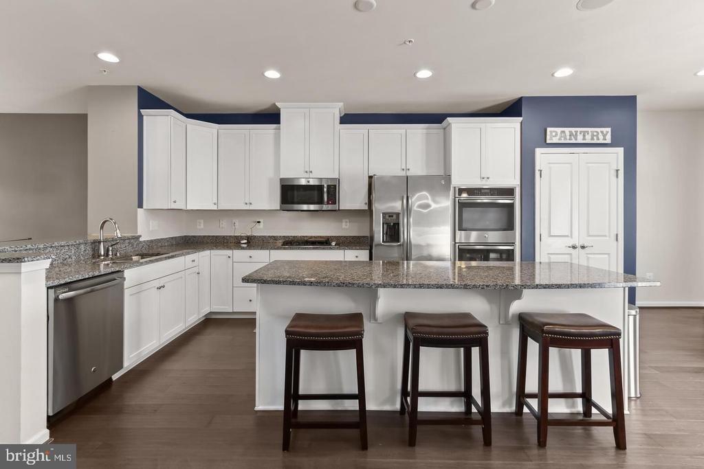 Ridge View Ln, Laurel, MD 20707