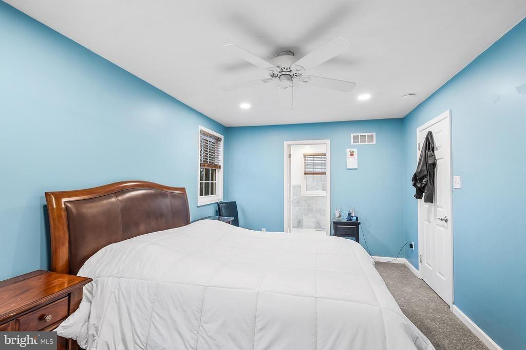 Stanford Rd, Fairless Hills, PA 19030