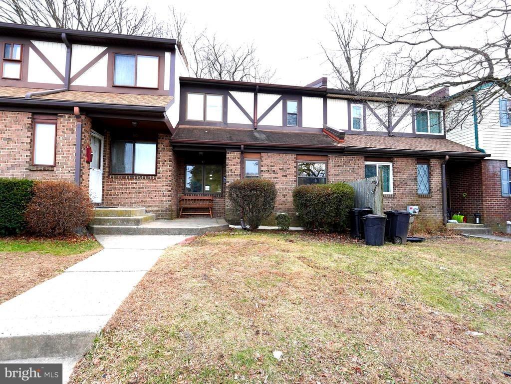 Hollybrooke Dr, Langhorne, PA 19047