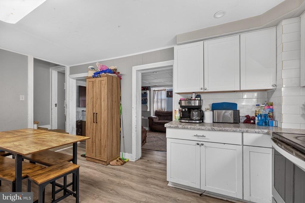 W Wyomissing Ave, Mohnton, PA 19540