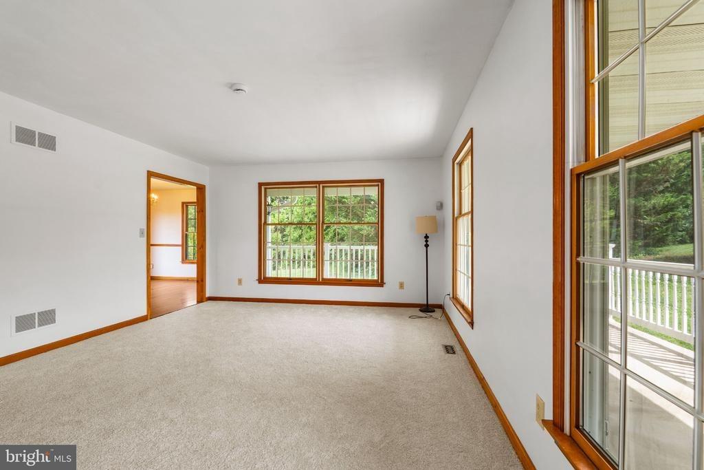 Long Dr, Elkton, MD 21921