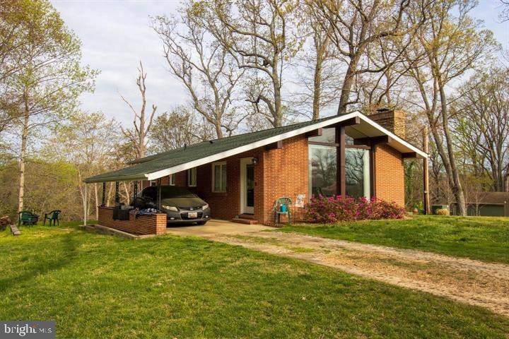 Holly Ln, Mechanicsville, MD 20659
