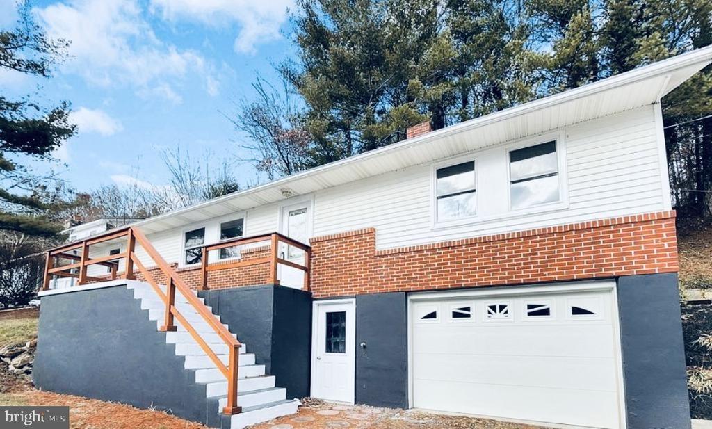Chambersburg Rd, Fayetteville, PA 17222