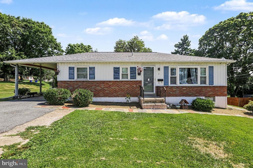 Hunter Ln, Camp Hill, PA 17011