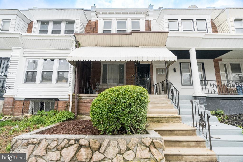 Larchwood Ave, Philadelphia, PA 19143