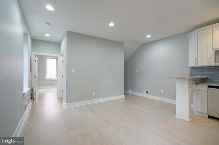 N 17th St, Philadelphia, PA 19130