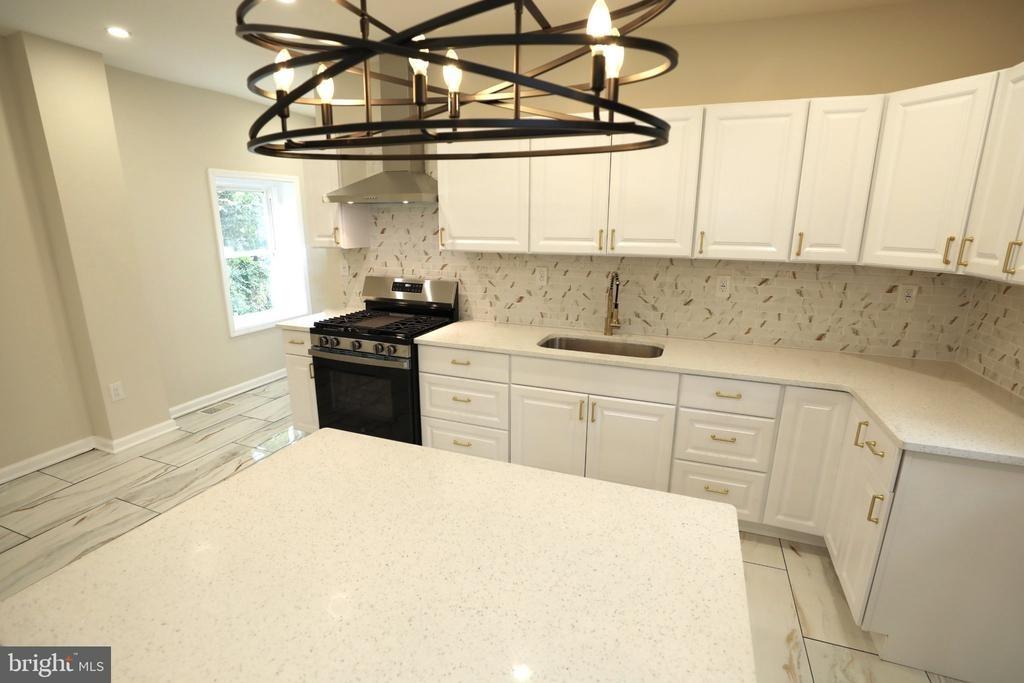 Parkway Ave, Trenton, NJ 08618