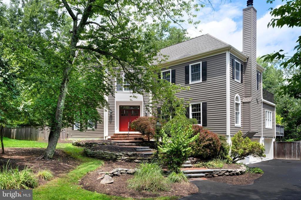 Michael Way, Pennington, NJ 08534