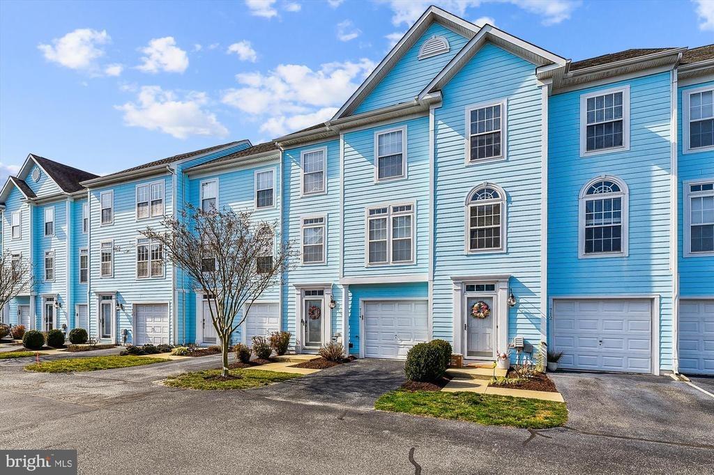 Sunrise Ct, Bethany Beach, DE 19930