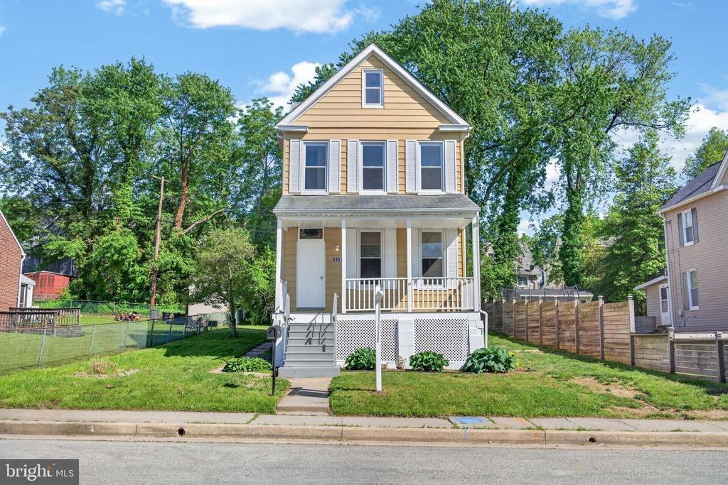 Kavon Ave, Baltimore, MD 21206