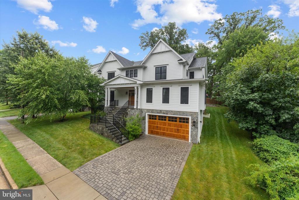 40th St N, Arlington, VA 22207