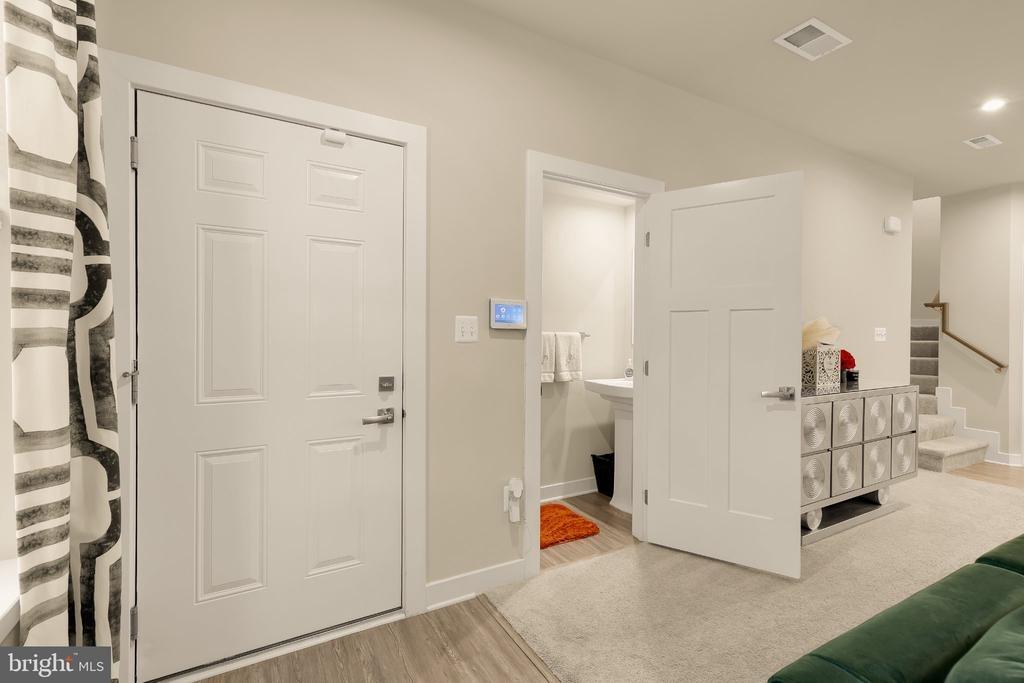 American Pharoah Ln, Laurel, MD 20723