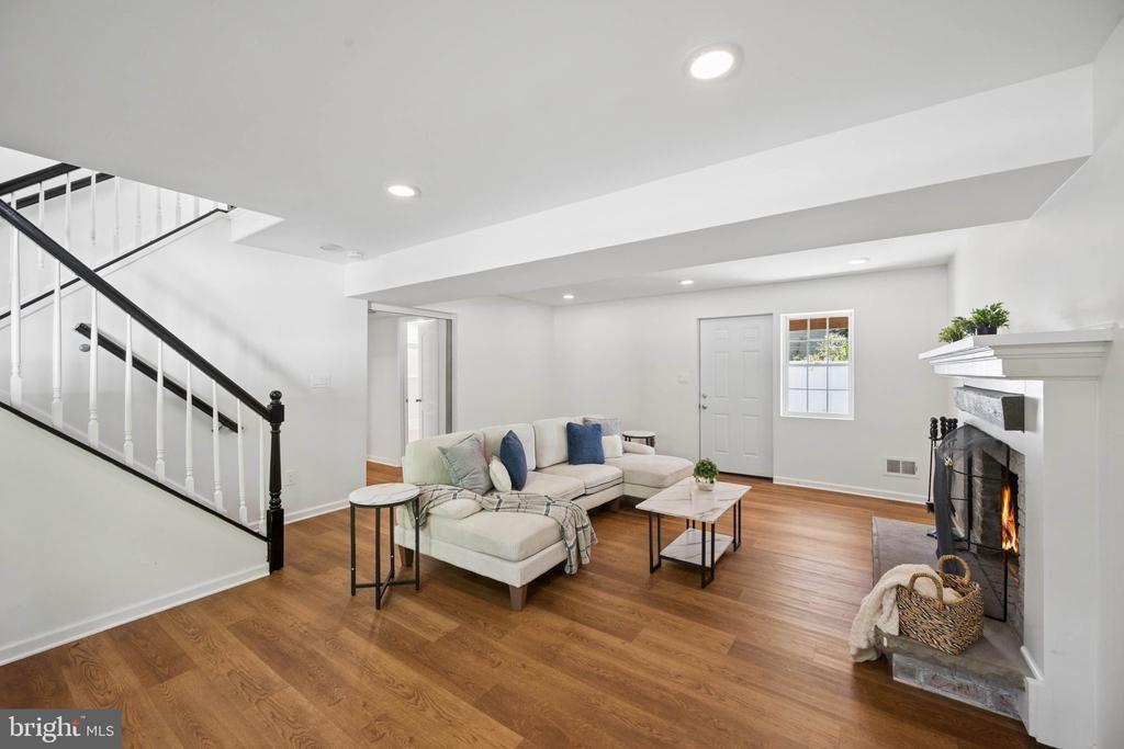 Moyer Rd, Annapolis, MD 21403