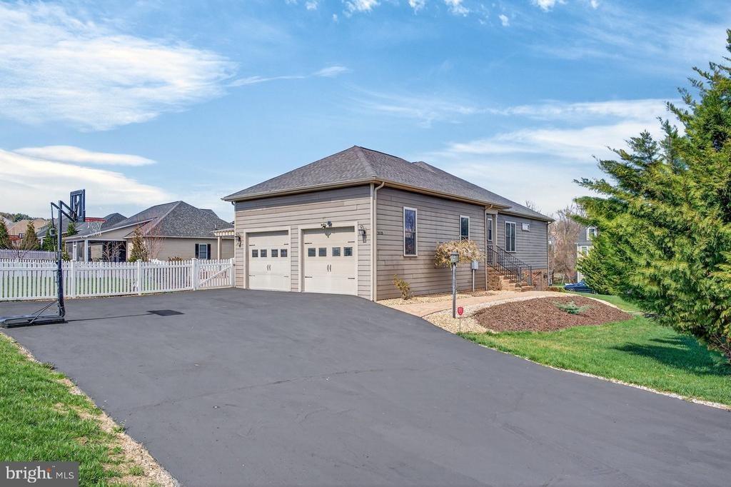 Marigold Cir, Rockingham, VA 22801
