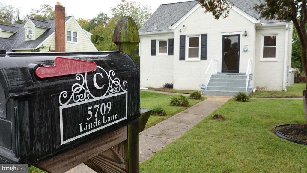 Linda Ln, Temple Hills, MD 20748
