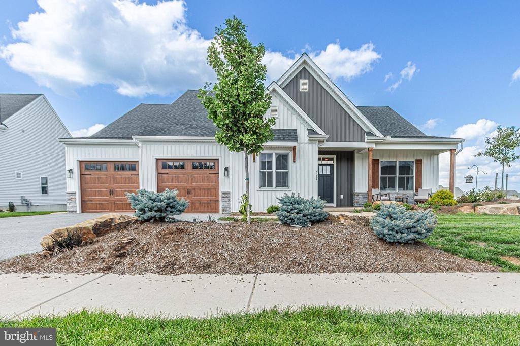 Wentworth Way, York, PA 17406
