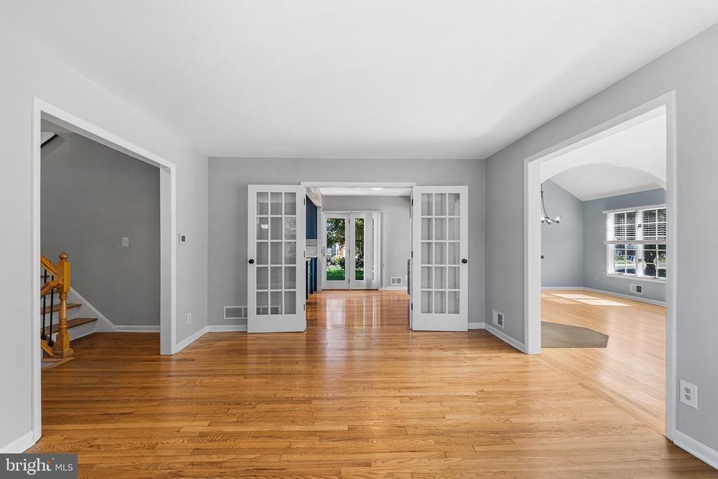 Prospect Ave, Plainsboro, NJ 08536
