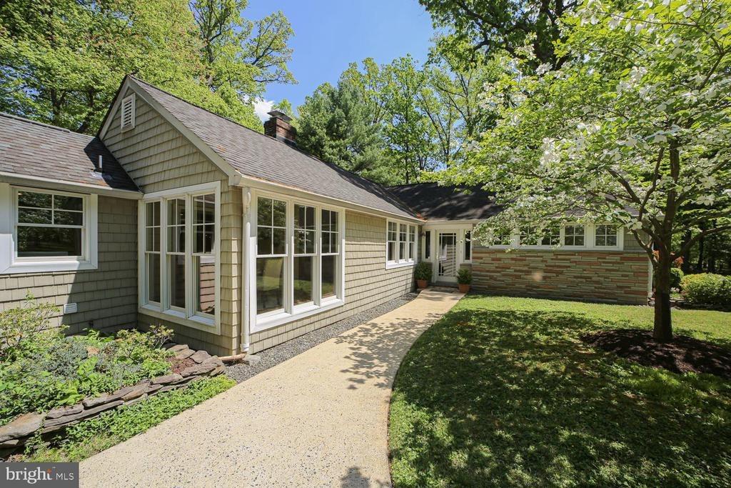 Mccauley St, Washington Grove, MD 20880