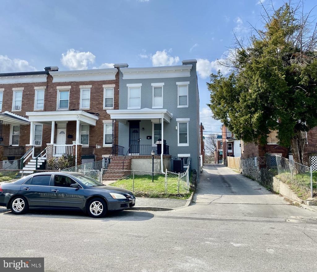 Linnard St, Baltimore, MD 21229