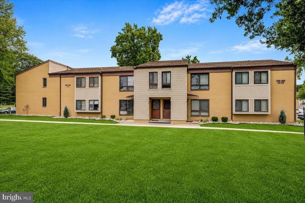 Kips Ct, Marlton, NJ 08053